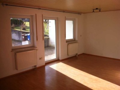 Zentral gelegene helle EG Wohnung 63 qm - provisionsfrei -