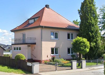 Renovierte Dachgeschosswohnung zum Erstbezug - ideal für Singles oder Paare!