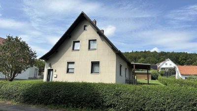 Provisionsfreies Zweifamilienhaus mit lukrativer Ferienwohnung