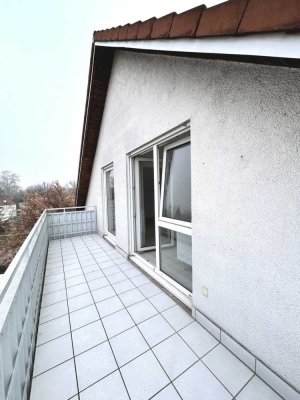 7161 - Renovierte 2-Zimmerwohnung mit großem Balkon in Maximiliansau!