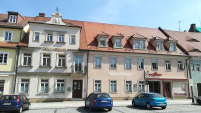 Erstbezug einer 3-Raum-Wohnung am Markt von Neustadt in Sachsen