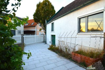 Idylisches Einfamilienhaus mit großer Garage und viel Stauraum