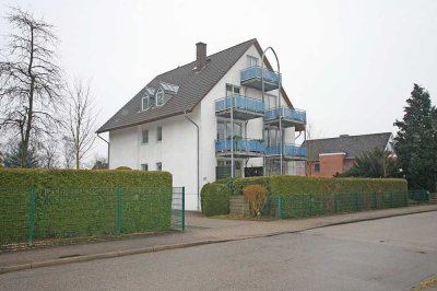 Exklusive 2-Zimmer-Souterrain-Wohnung mit Terrasse und EBK in Glinde