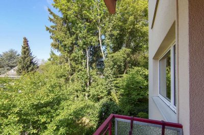 Bad Soden: Sanierte 3-Zimmerwohnung mit Balkon im 2. OG