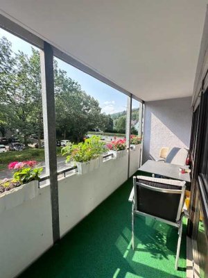 Attraktive & renovierte 3-Zimmer Wohnung mit Balkon und 2 Stellplätze - in Baden-Baden!