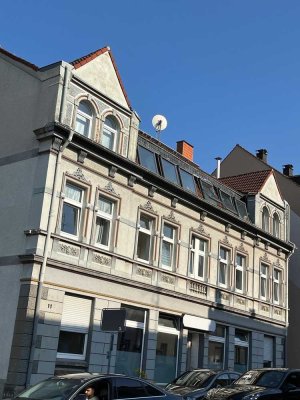 Schöne 3 Zi. Altbau Wohnung in ruhiger Lage