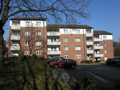 3 Zimmer-Wohnung in der Glatzer Straße