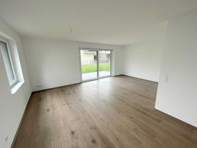 Sehr schöne 4-Zimmer-Wohnung mit gehobener Innenausstattung und eigenen Garten in Gütersloh