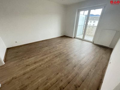 Sanierter 3 Zimmerwohnung mit Balkon und Küche!