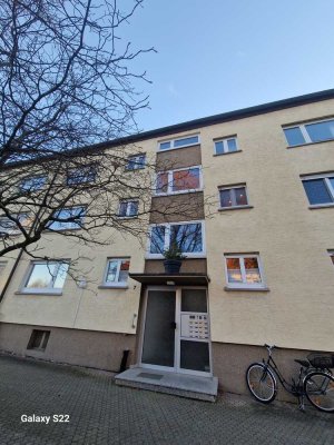 3 Zimmer Wohnung in Kornwestheim mit Südbalkon und Tiefgaragenstellplatz