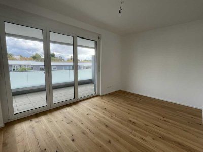 WE08: Schöne 3 Zimmer Wohnung mit Balkon und Einbauküche