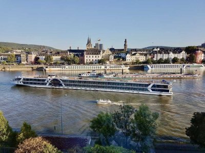 Hochwertige moderne Penthousewohnung direkt an der Mosel mit Altstadtblick