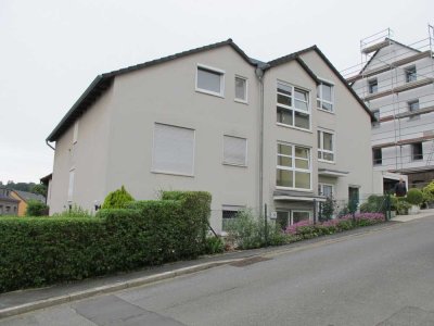 Willkommen in Grundschöttel! Ruhige 3-Zimmer Wohnung mit Balkon und Garage!