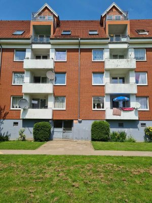 Kapitalanlage ! Vermietete 4 Zimmer Wohnung in Stade