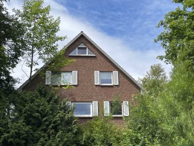 Charmante Terrassenwohnung mit eigenem Garten im Herzen von Seevetal