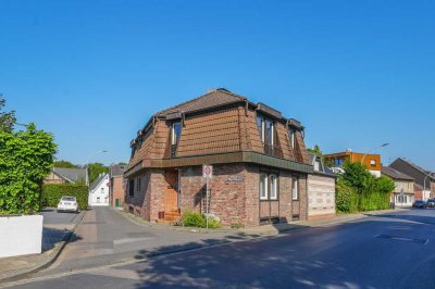 Zweifamilien- oder Generationenhaus in Grevenbroich in attraktiver Lage