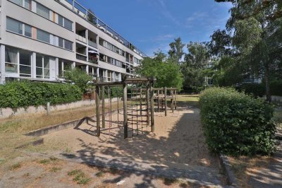 Renovierte Dachgeschosswohnung mit großer Terrasse!