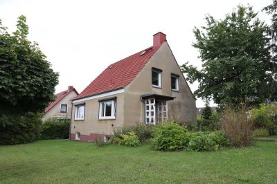 Großzügiges Einfamilienhaus mit Gestaltungsmöglichkeiten und Garage in Neinstedt!