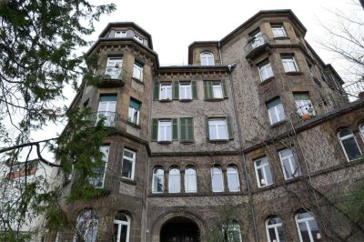 Stilvolle traumhafte 4-Zimmer-Wohnung ruhige Halbhöhenlage mit Aussicht