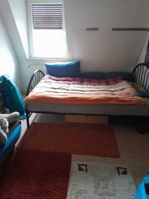 Gemütliche 2-Zimmer-Dachgeschosswohnung in Mannheim- Neckarstadt West für Studenten geeignet