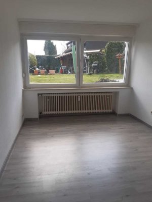 Schöne helle 2-Zimmer-Wohnung mit Terrasse in Essen-Borbeck, neu renoviert