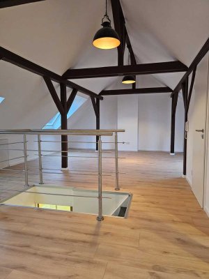 Charmante 5-Zimmer-Maisonette: Frisch saniert mit Loft-Atmosphäre in Solingen-Mitte