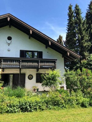 Charmantes Einfamilienhaus mit großem Garten in Holzkirchen/ Marschall