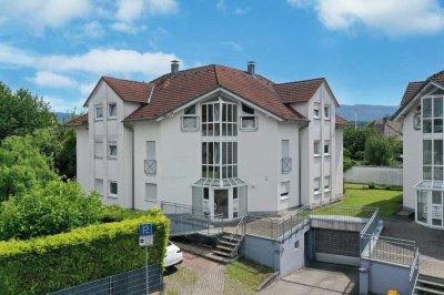 Geschmackvolle 2-Zimmer-EG-Wohnung mit Terrasse und EBK in Gaggenau