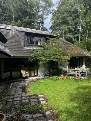 Geräumiges, günstiges 5-Zimmer-Einfamilienhaus mit EBK in Geretsried