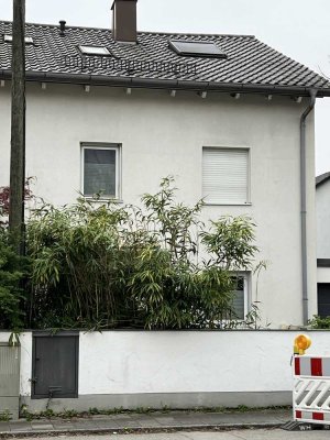 Vollständig renoviertes Haus mit sechs Zimmern und EBK in Riemerling