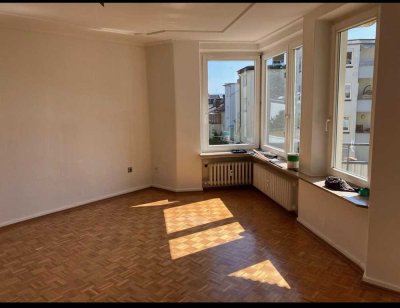 Charmante 2-Zimmer-Wohnung mit Balkon - Vorderer Westen