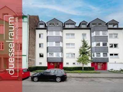 Gerresheim: Ausblick ins Grüne! Attraktive 3-Zimmer-Dachgeschosswohnung mit zwei Balkonen