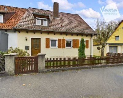 Hier wohnt man gerne: DHH mit Garage und Garten in Ketschendorf