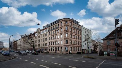 Fürth! Hochwertig sanierte 4-Zimmer-Wohnung in zentraler Lage!