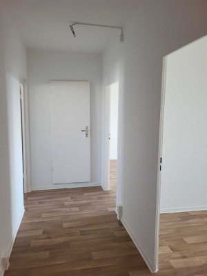 Kautionsfrei + 2 Monate kaltmietfrei! 3 -Raumwohnung mit Balkon