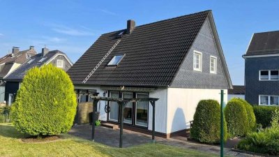 Gepflegtes Ein- bis Zweifamilienhaus in bevorzugter, ruhiger Lage von Cronenberg