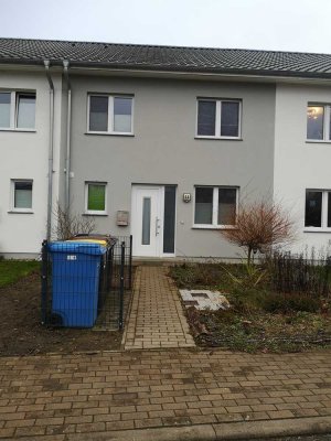 Preiswertes 4-Zimmer-Reihenhaus - Nachmieter gesucht