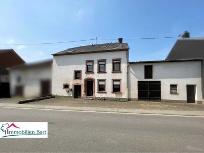 GRENZNÄHE: BAUERNHAUS + SCHEUNE + ATELIER + HALLE + GARTEN FÜR 285.000€ !!