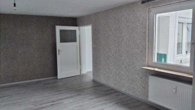 Helle 3-Zimmer-Wohnung mit gehobener EBK mit großem Süd-Balkon in Dreieich