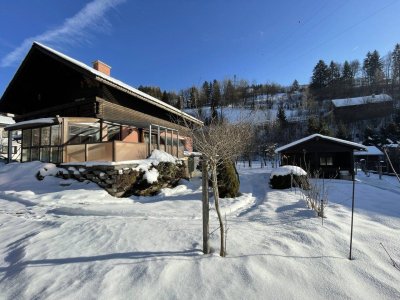 Zweifamilienwohnhaus, Wintergarten, Terrasse, Doppelgarage, Gartenhaus!