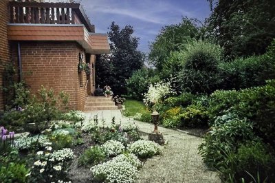 Sanierungsbedürftiger Schatz!
Einfamilienhaus mit Einliegerwohnung in Bardowick