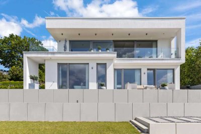 Hochmoderne Bauhausvilla in traumhafter Blicklage nahe Königstein im Taunus