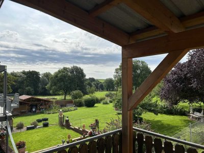 Schöne 5-Zimmer-Wohnung mit zwei Balkonen, Garage und Einbauküche in Dudeldorf.
