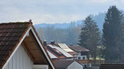 2 Zimmer-Wohnung (teilmöbliert) mit Balkon & Tiefgarage