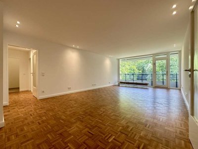 Erstbezug nach Sanierung – Exklusive Wohnung mit Süd-Balkon und TG-Stellplatz am Kaiserpark