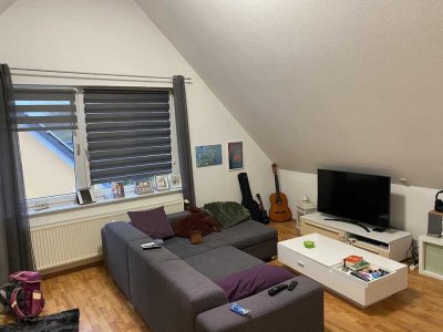 Ansprechende 3,5-Zimmer-Maisonette-Wohnung mit EBK in Hildesheim