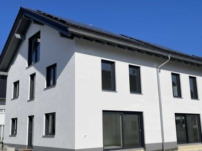 Neubau DHH mit PV-Anlage und zukunftsweisendem Energiekonzept als Ausbauhaus in Denklingen