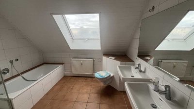 Schöne 5 1/2-Zimmer-Wohnung auf 2 Ebenen mit Dachterrasse und Einbauküche in Gerstetten