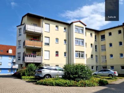 Perfekt vermietete 2-Raum-Wohnung + Balkon + Tageslichtbad + Außenstellplatz in besonders ruher Lage