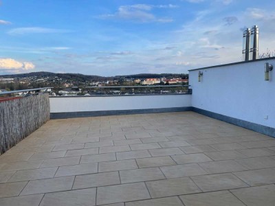 ++ Traumwohnung im Stadtzentrum - voll möbliert, Dachterrasse und Tiefgaragenstellplatz ++